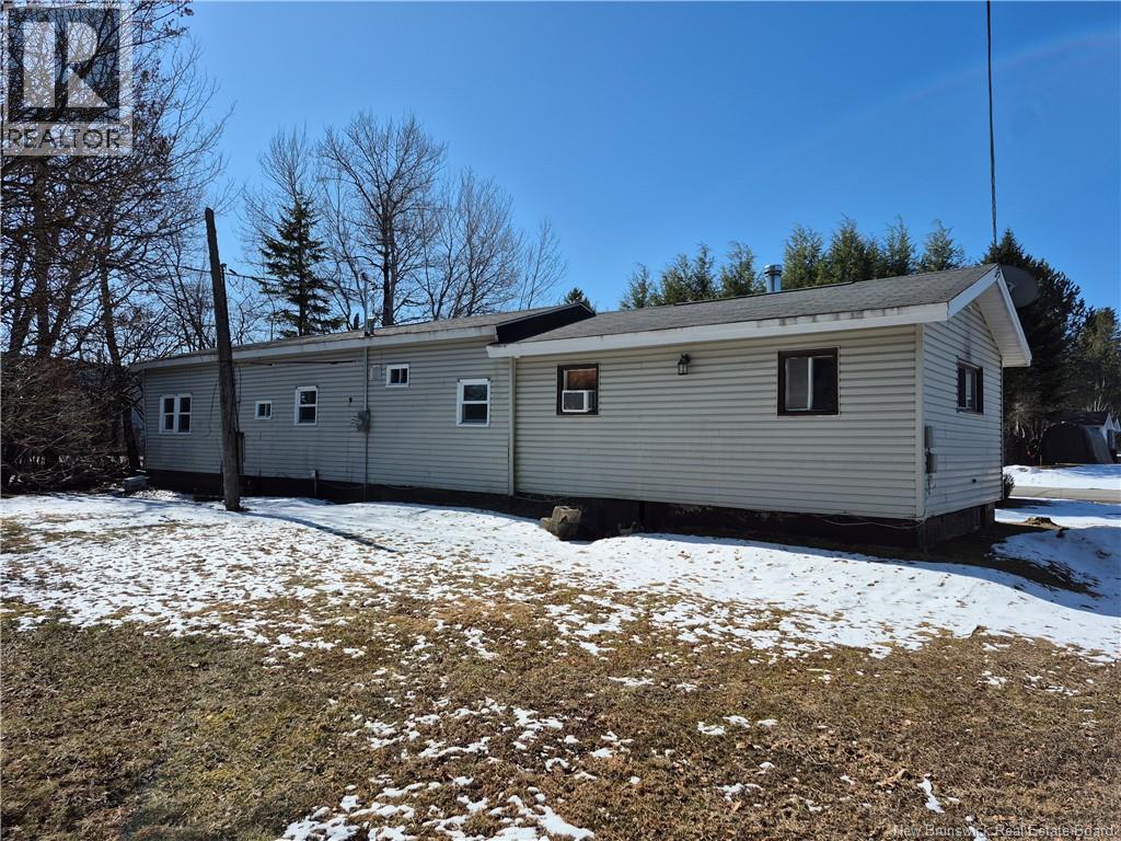 41 Rowan Street, Fredericton, New Brunswick  E3B 8M3 - Photo 6 - NB136030