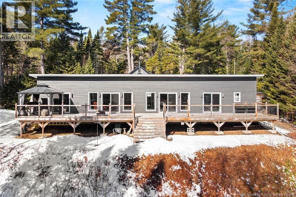 48 Tracy Road, Minto, New Brunswick  E4B 0B3 - Photo 1 - NB135968