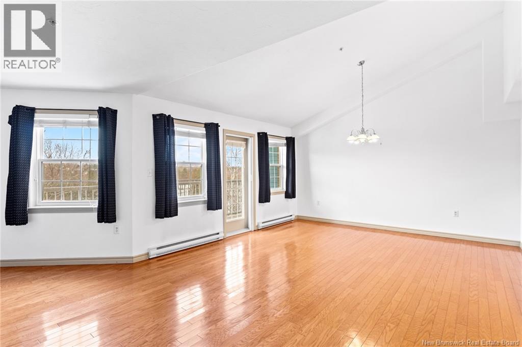 1 Golf Greens Lane Unit# 409, Fredericton, New Brunswick  E3B 9T9 - Photo 21 - NB136037