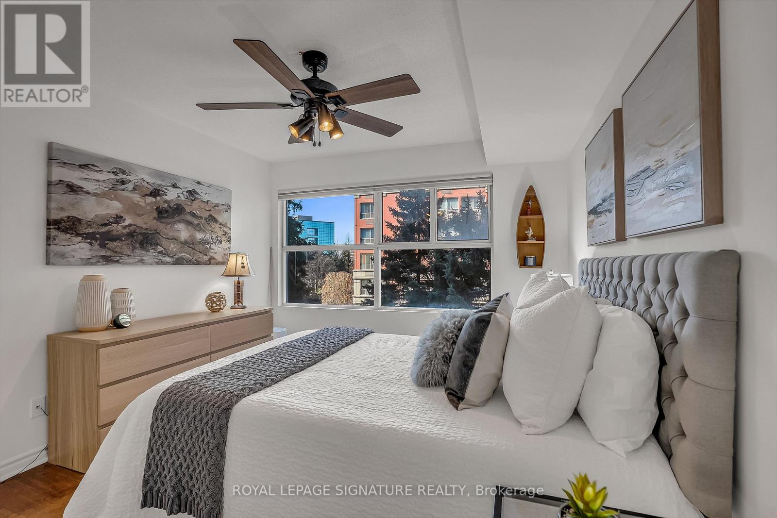 411 - 18 Concorde Place, Toronto, Ontario  M3C 3T9 - Photo 19 - C12933906