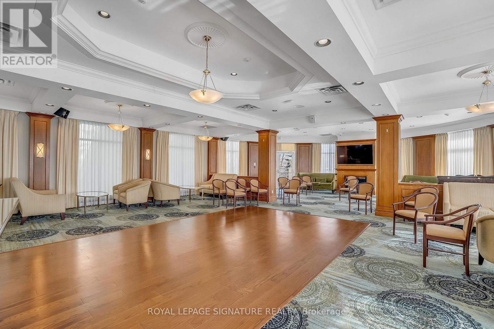 411 - 18 Concorde Place, Toronto, Ontario  M3C 3T9 - Photo 26 - C12933906