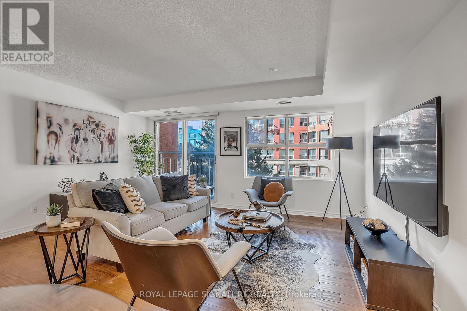 411 - 18 Concorde Place, Toronto, Ontario  M3C 3T9 - Photo 8 - C12933906