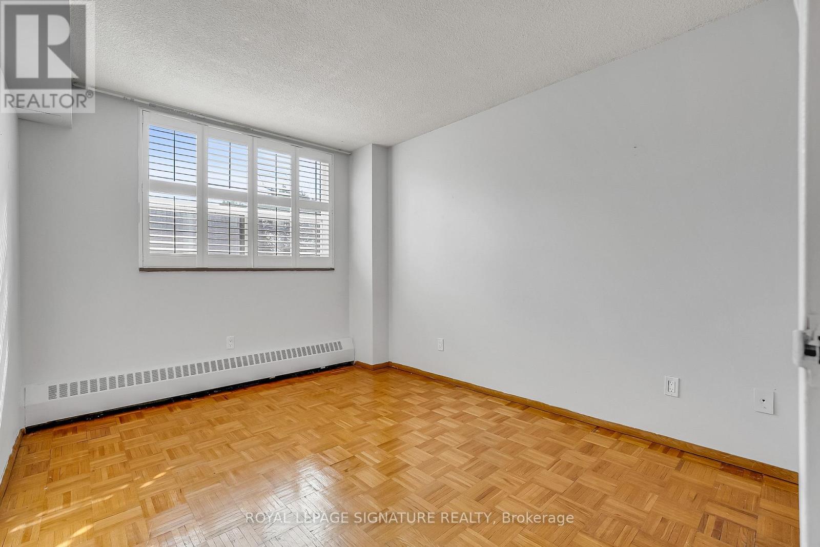 #405 - 1801 O'connor Drive, Toronto, Ontario  M4A 2P8 - Photo 18 - C12933912