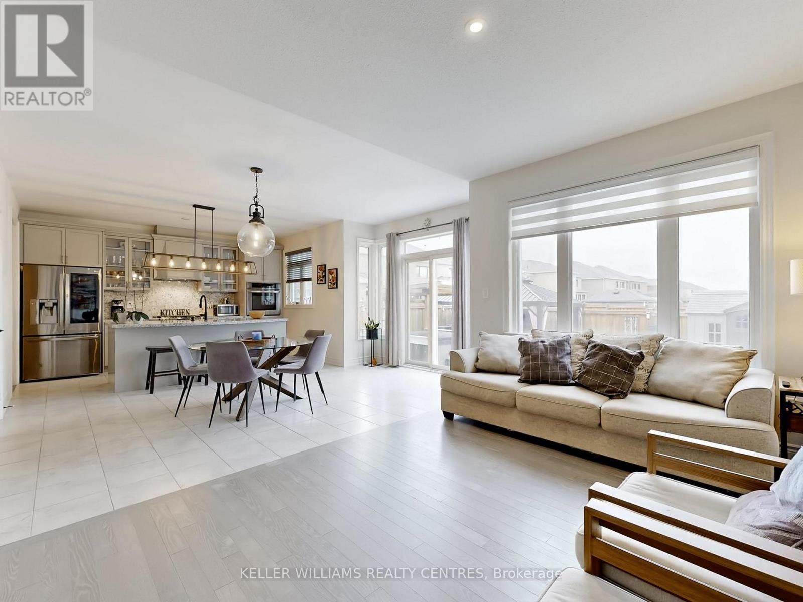 833 Langford Boulevard, Bradford West Gwillimbury, Ontario  L3L 0X6 - Photo 18 - N12933876