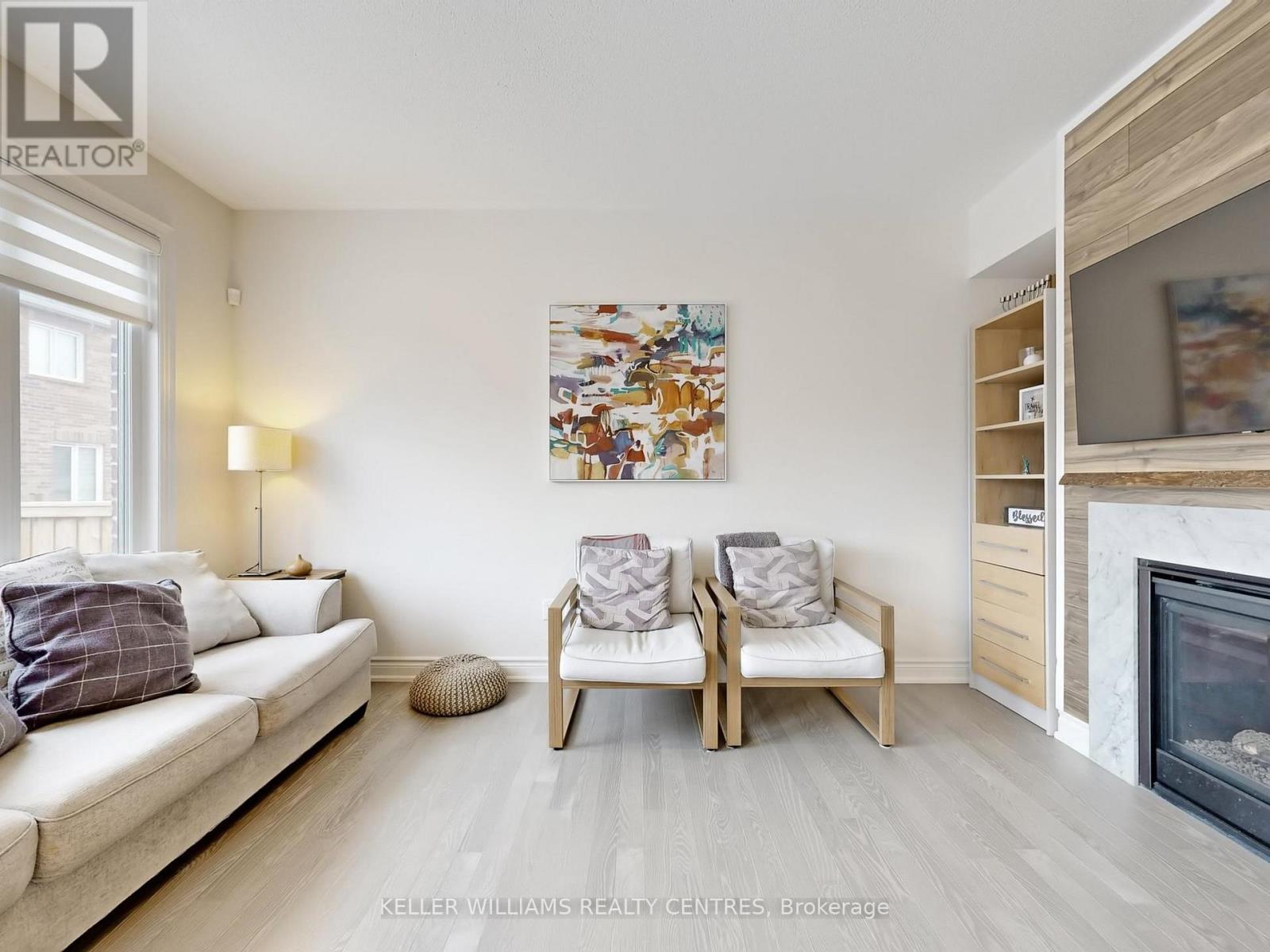 833 Langford Boulevard, Bradford West Gwillimbury, Ontario  L3L 0X6 - Photo 20 - N12933876