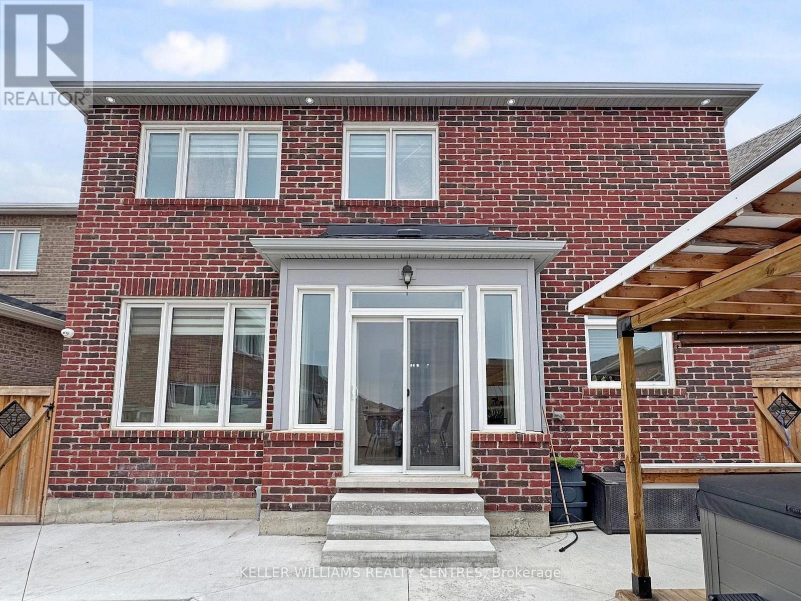 833 Langford Boulevard, Bradford West Gwillimbury, Ontario  L3L 0X6 - Photo 41 - N12933876