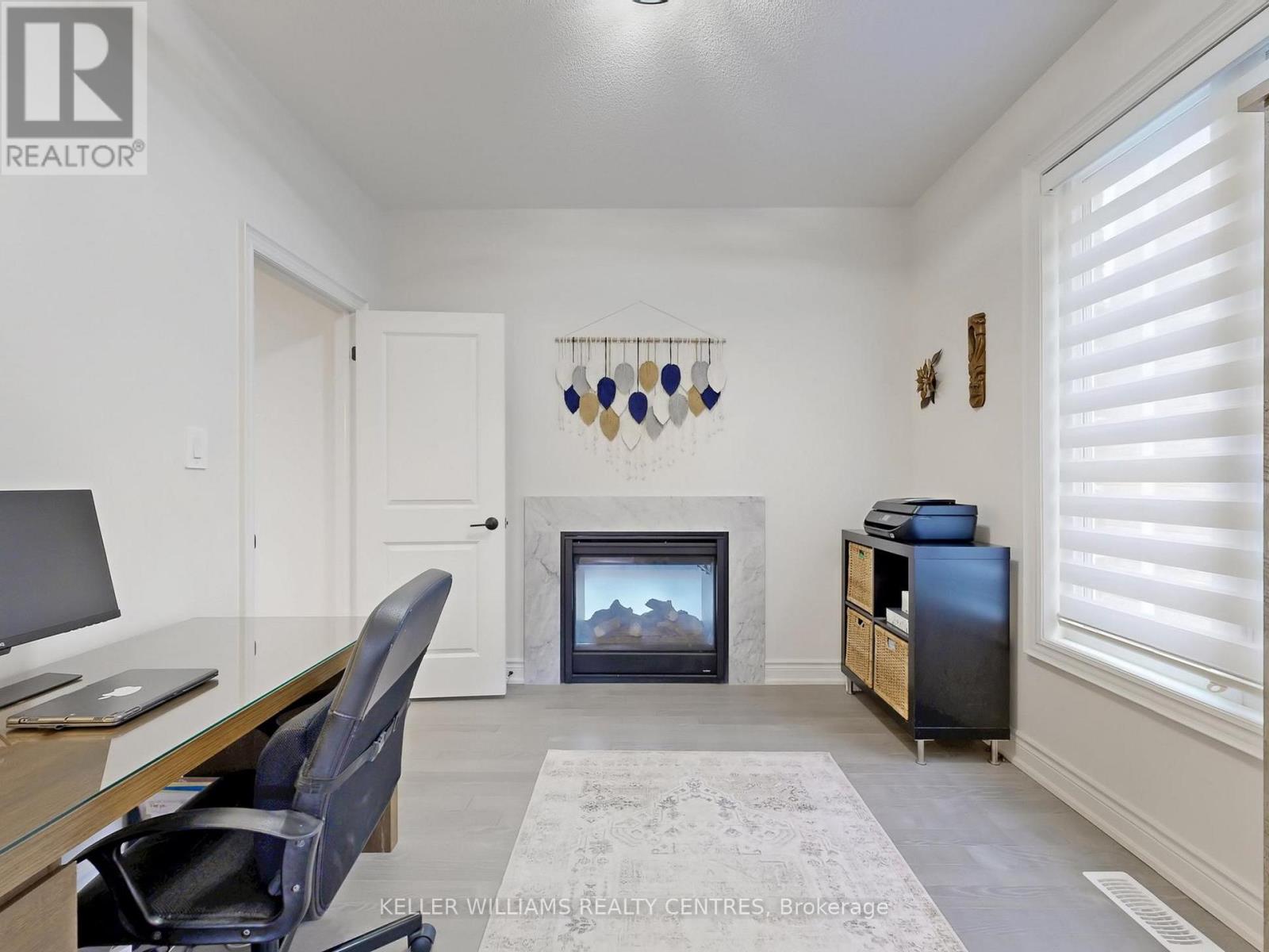 833 Langford Boulevard, Bradford West Gwillimbury, Ontario  L3L 0X6 - Photo 8 - N12933876