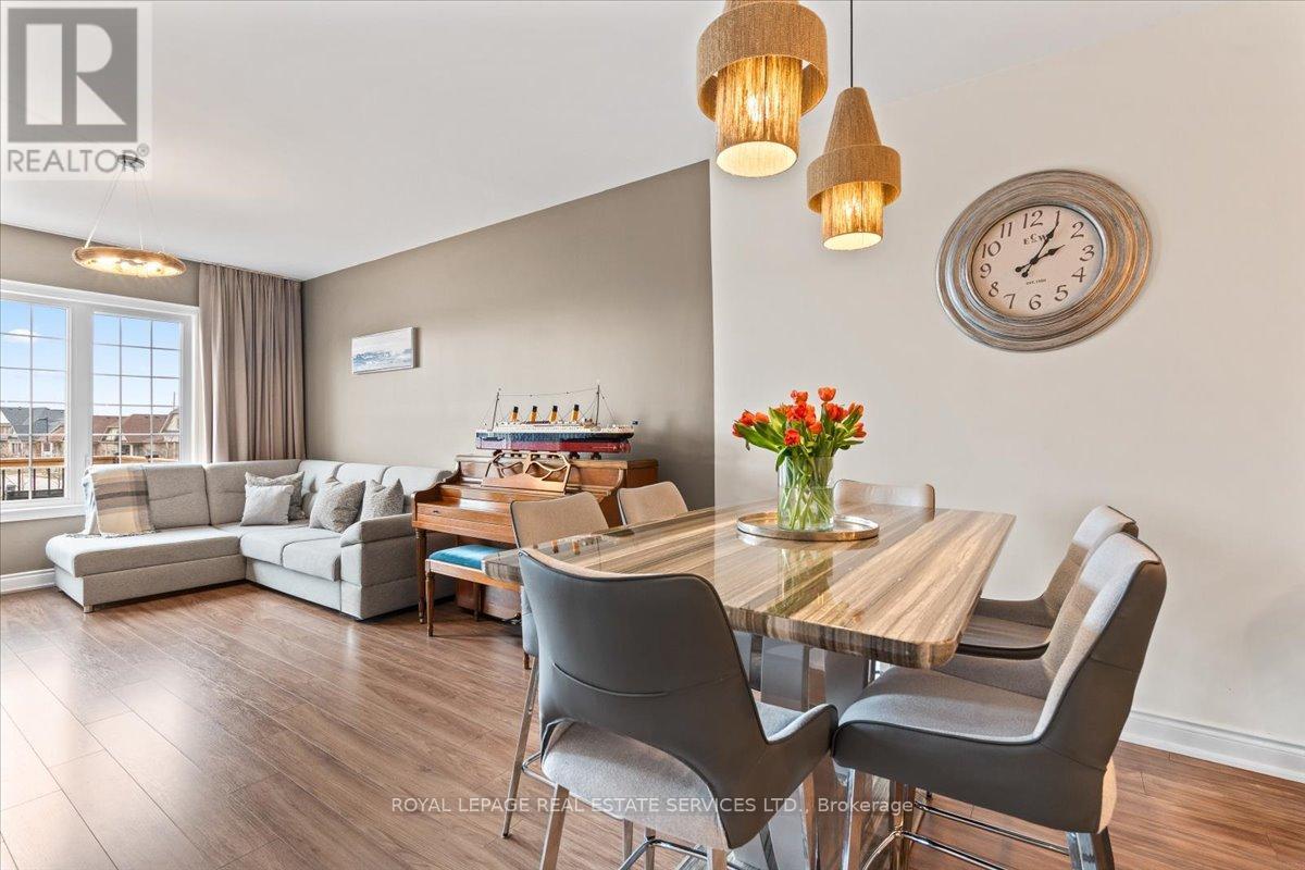 24 Gilroy Court, New Tecumseth, Ontario  L9R 0K8 - Photo 16 - N12933910