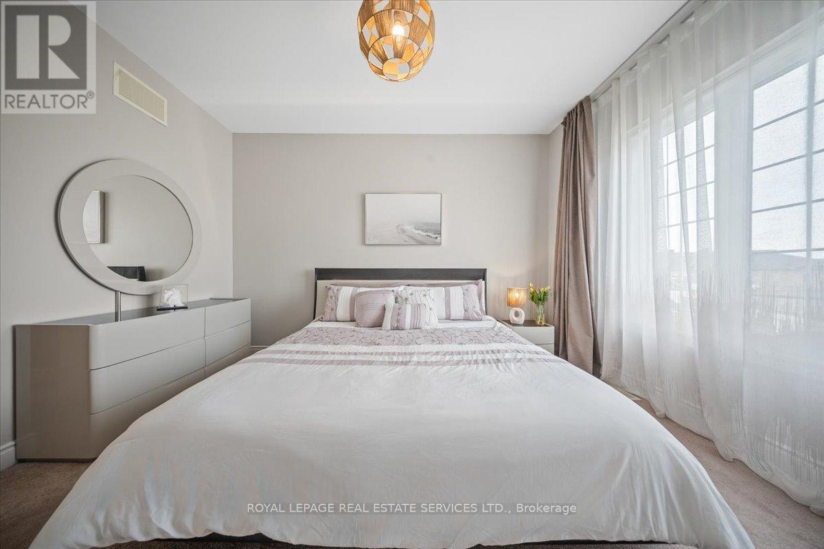 24 Gilroy Court, New Tecumseth, Ontario  L9R 0K8 - Photo 21 - N12933910