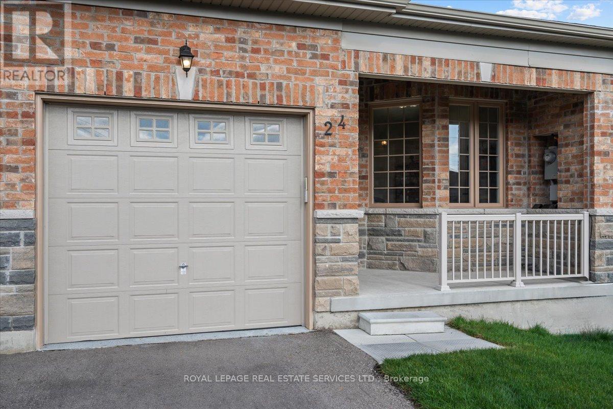 24 Gilroy Court, New Tecumseth, Ontario  L9R 0K8 - Photo 3 - N12933910