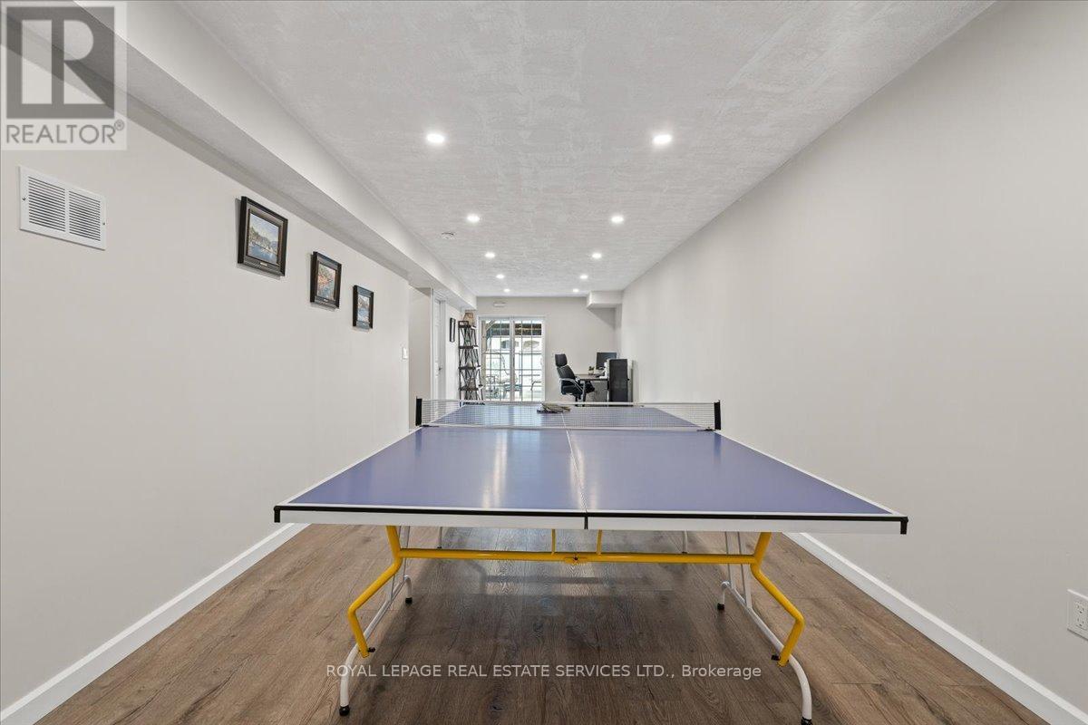 24 Gilroy Court, New Tecumseth, Ontario  L9R 0K8 - Photo 32 - N12933910