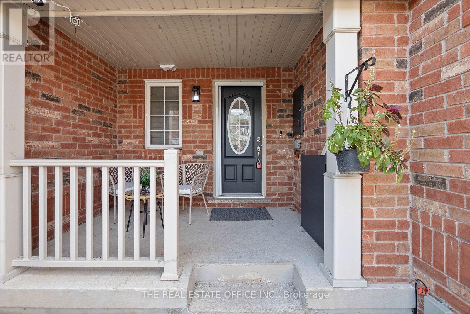 344 Prosser Circle, Milton (Ha Harrison), Ontario  L9T 0P5 - Photo 2 - W12906998