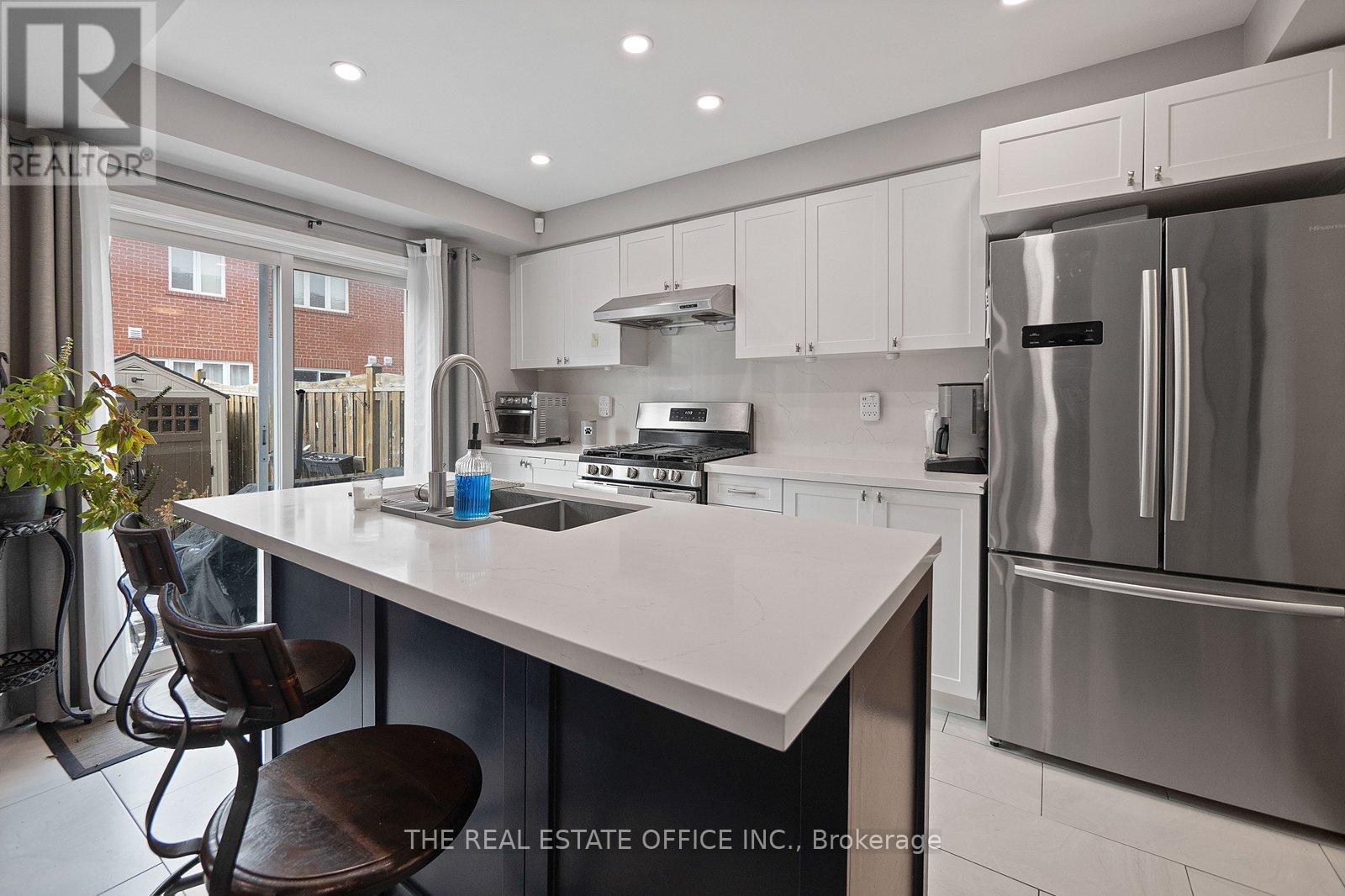 344 Prosser Circle, Milton (Ha Harrison), Ontario  L9T 0P5 - Photo 13 - W12906998