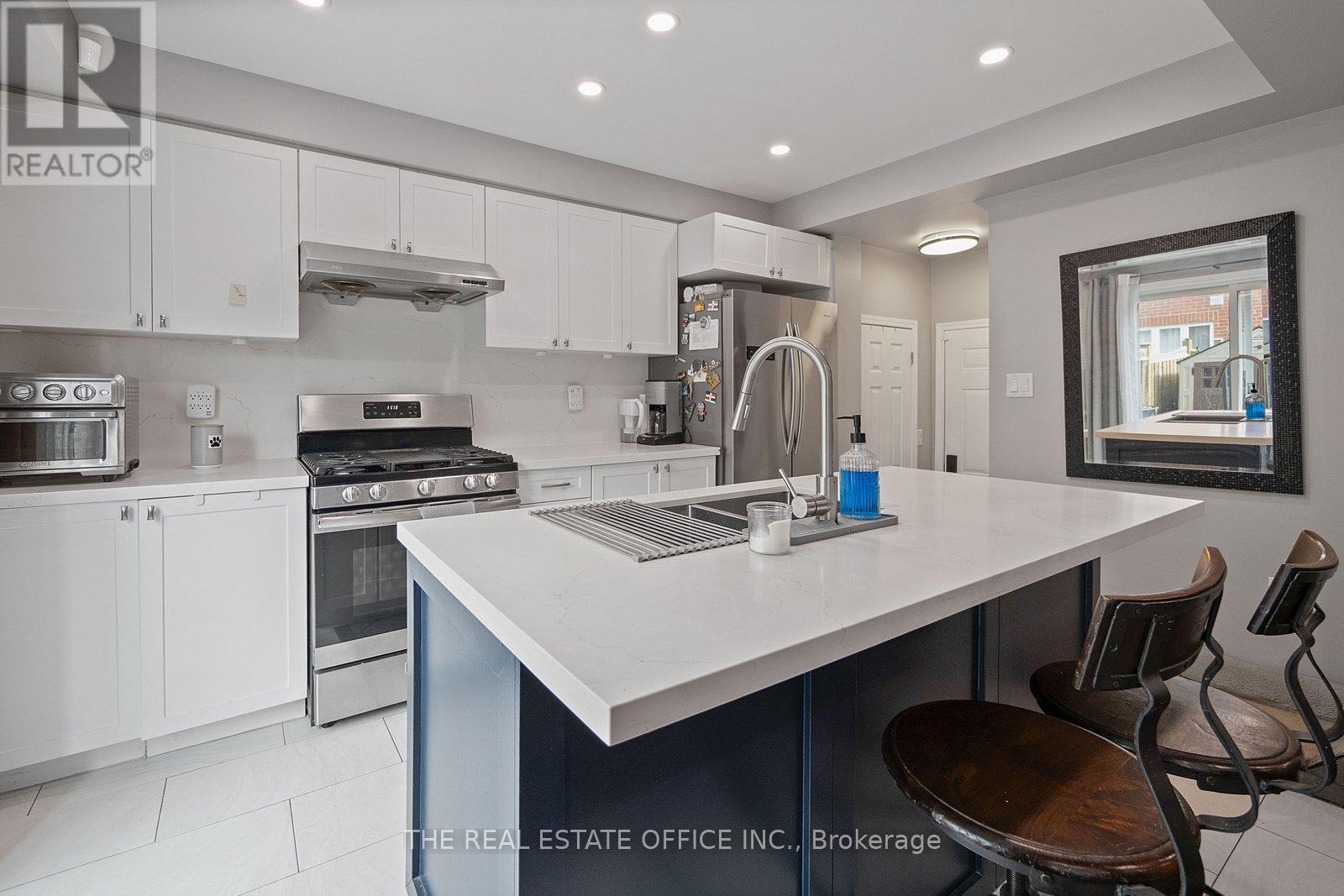 344 Prosser Circle, Milton (Ha Harrison), Ontario  L9T 0P5 - Photo 14 - W12906998