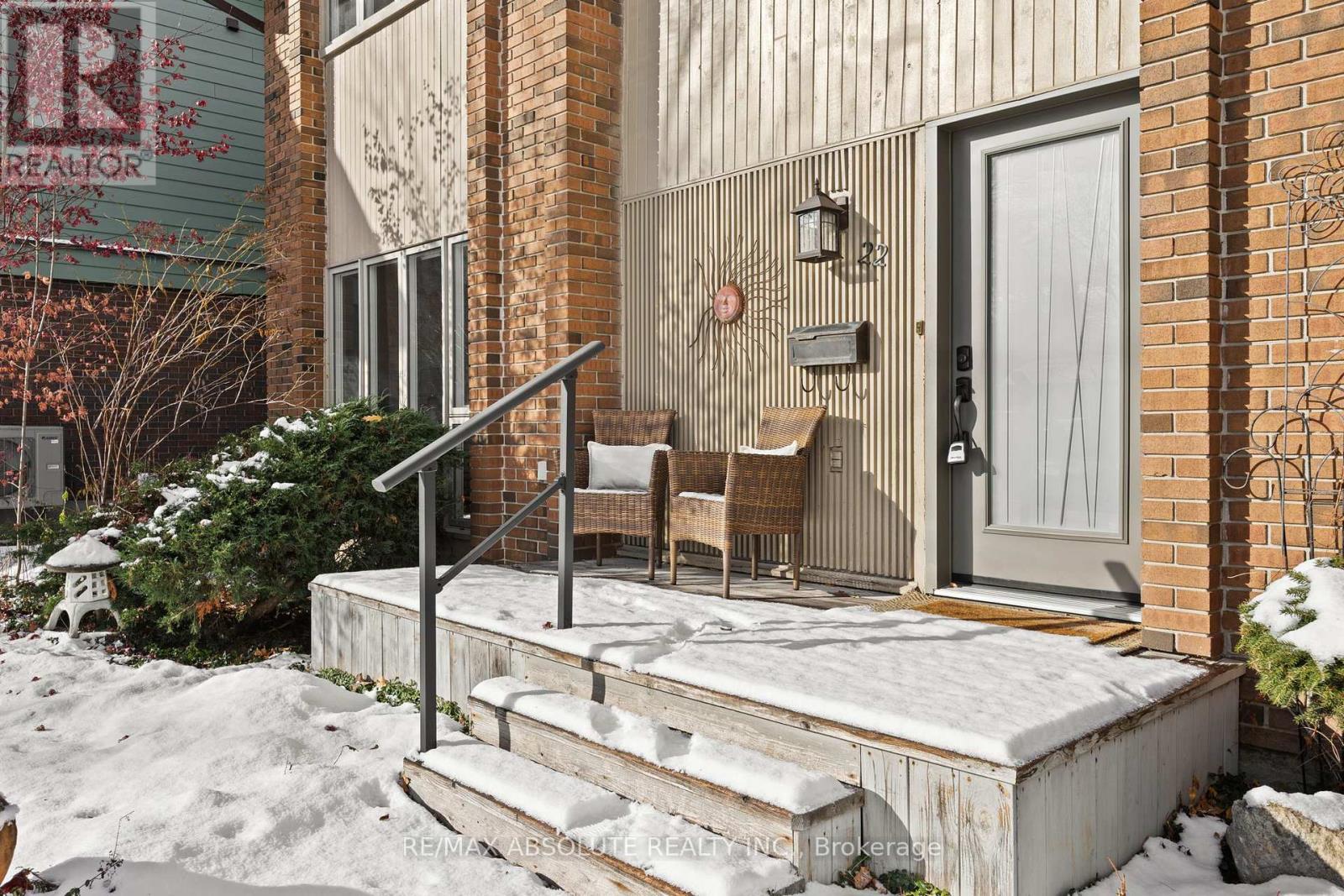 22 Banting Crescent, Ottawa, Ontario  K2K 1P4 - Photo 9 - X12735056