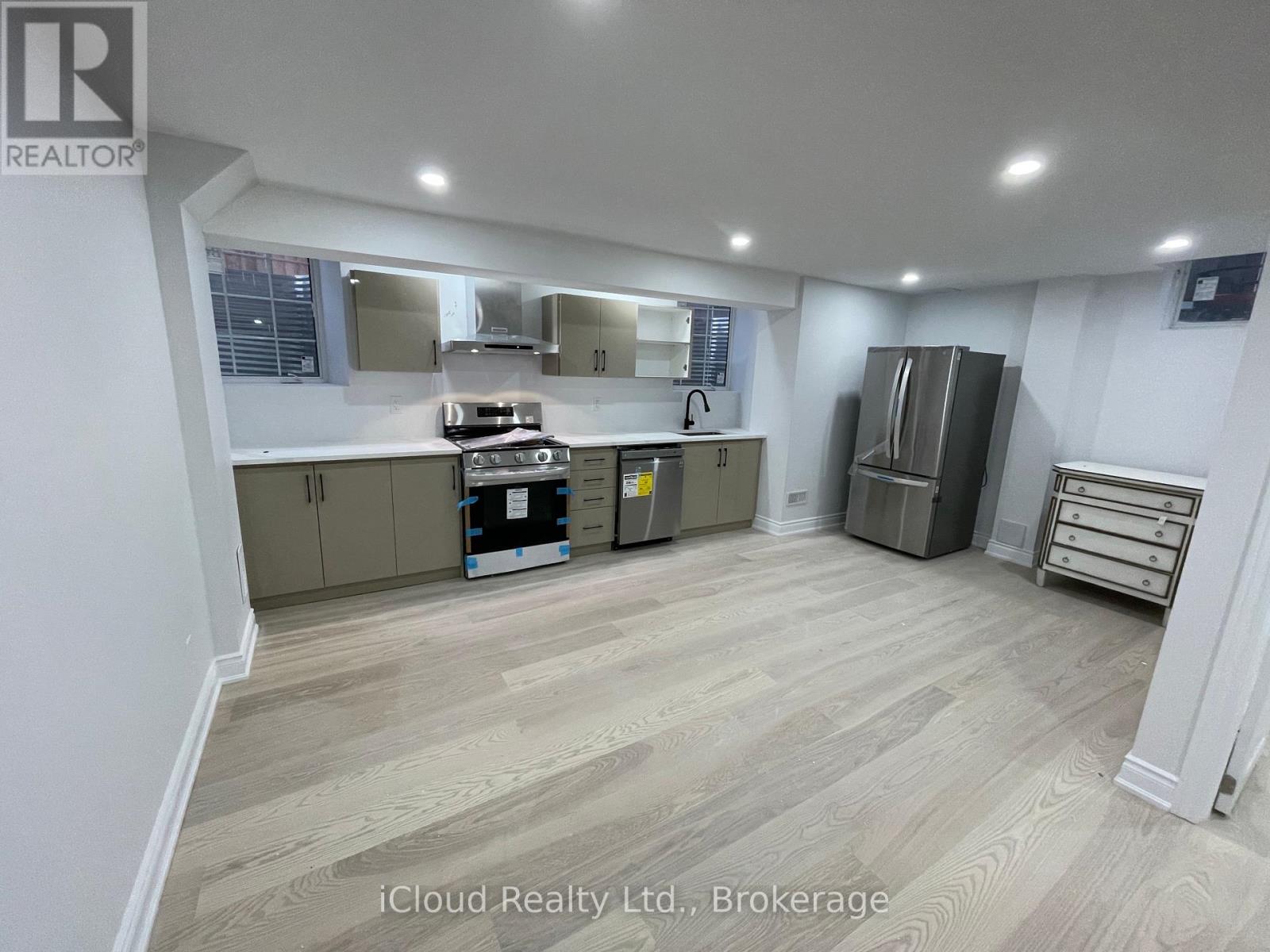 Basement - 4105 Channing Crescent E, Oakville (Go Glenorchy), Ontario  L6H 3R3 - Photo 2 - W12933890