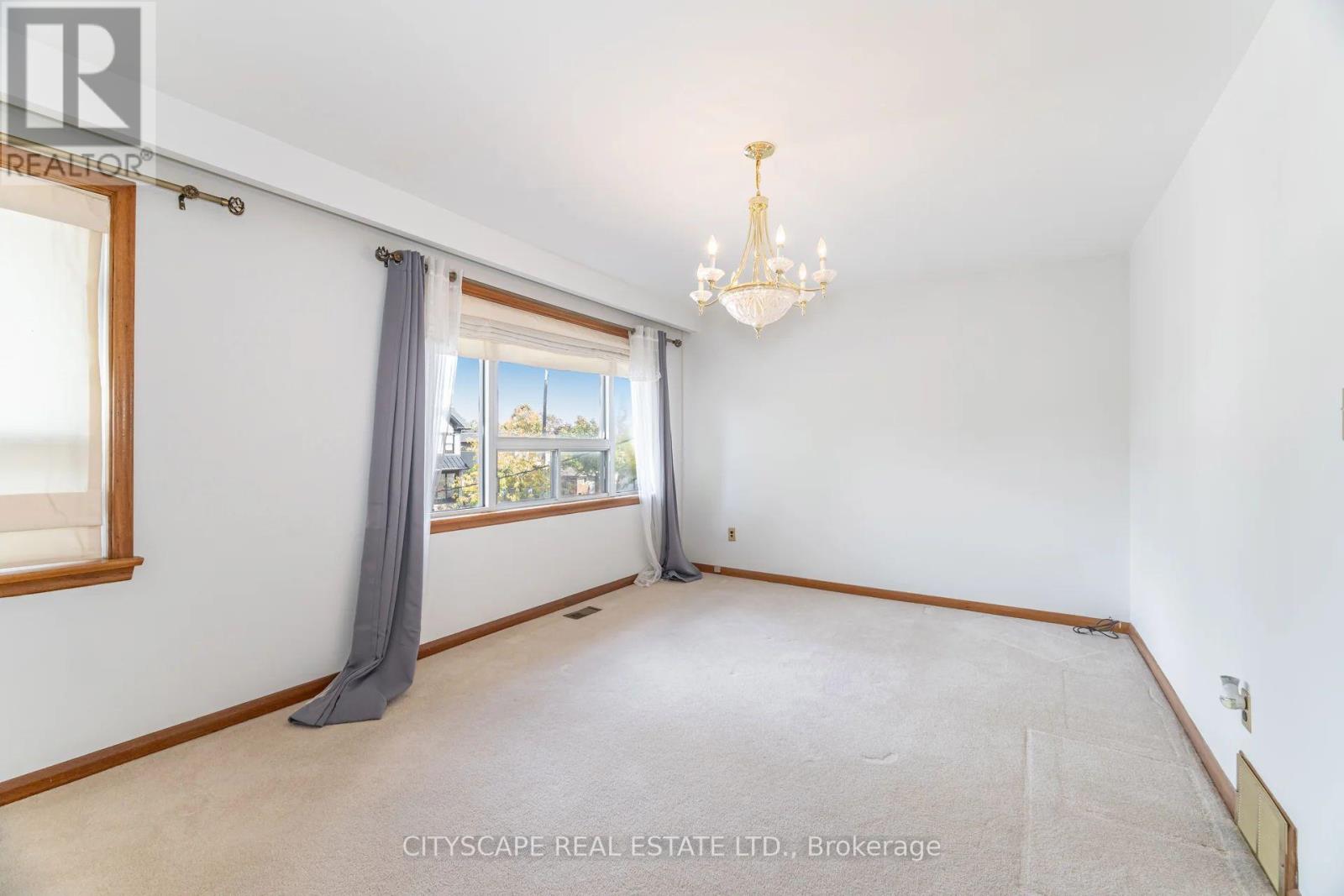 49 Algoma Street, Toronto, Ontario  M8Y 1C4 - Photo 15 - W12933898