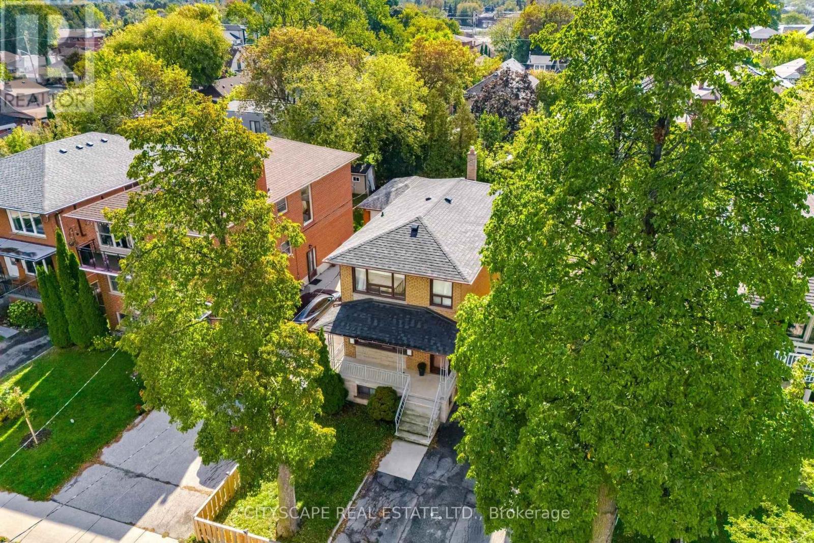 49 Algoma Street, Toronto, Ontario  M8Y 1C4 - Photo 3 - W12933898