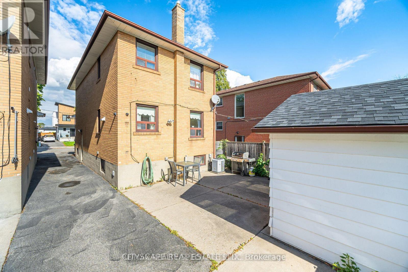 49 Algoma Street, Toronto, Ontario  M8Y 1C4 - Photo 4 - W12933898