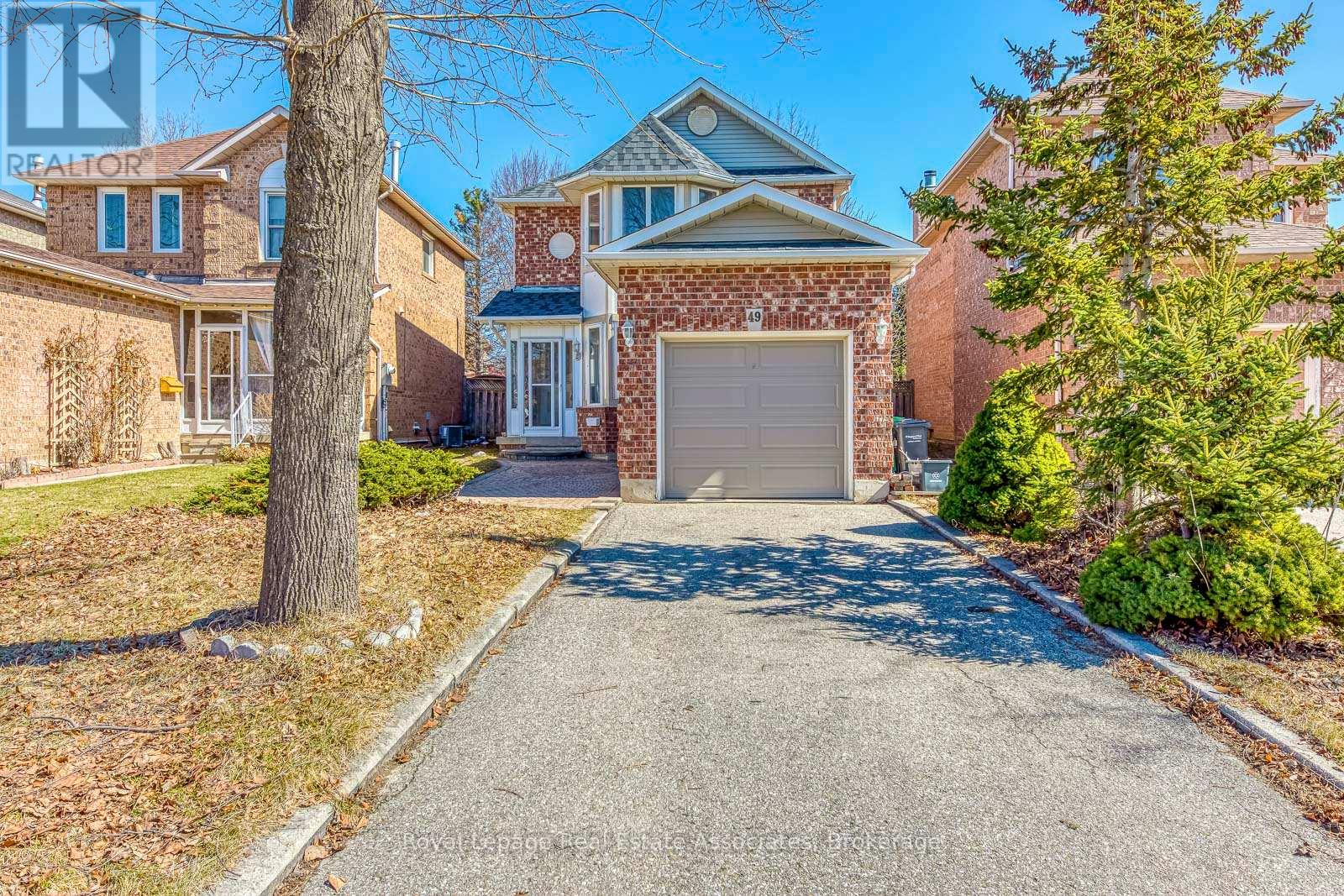 49 LETTY AVENUE, Brampton, Ontario