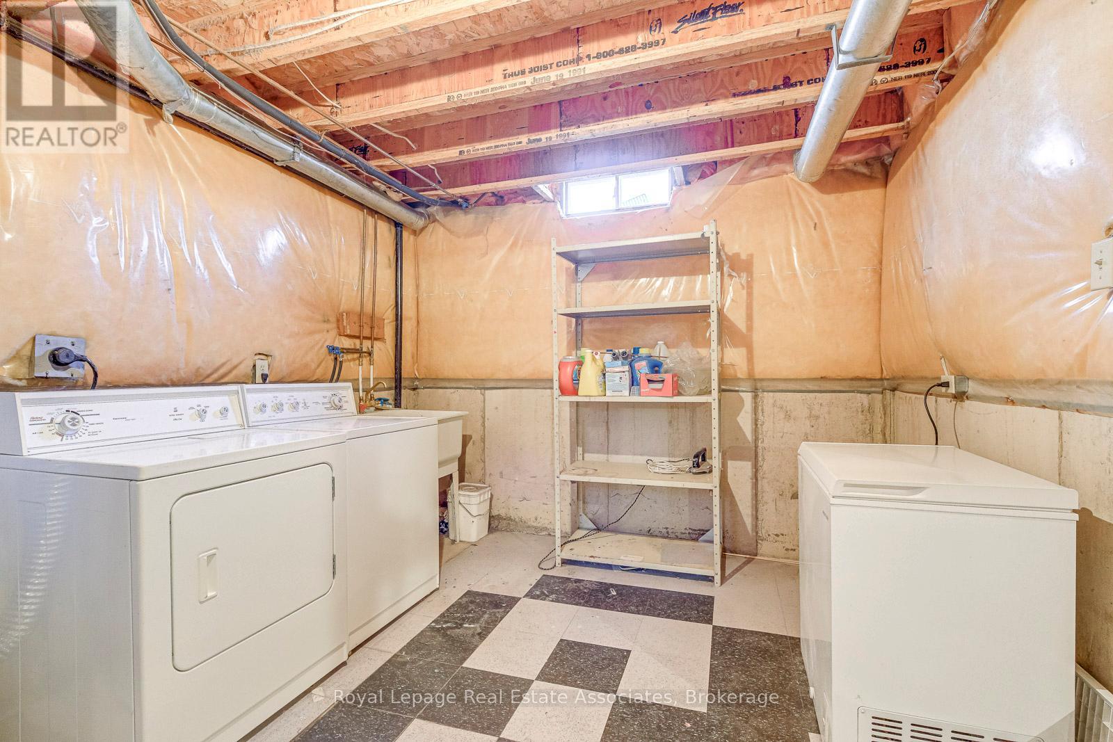 49 Letty Avenue, Brampton, Ontario L6Y 4T1 - Photo 34 - W12933900