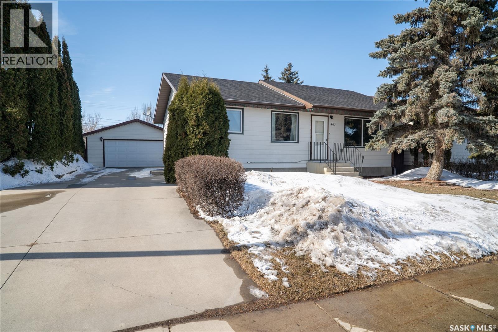 407 8th Avenue N, Warman, Saskatchewan  S0K 4S0 - Photo 1 - SK031467