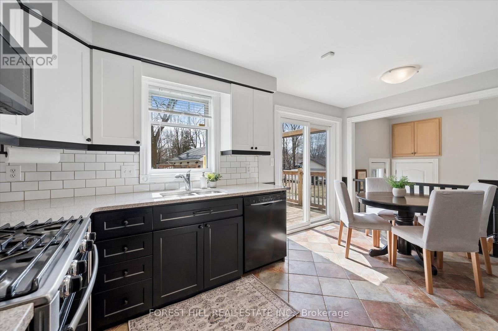 635 Lawrence Street, Cambridge, Ontario  N3H 2M8 - Photo 15 - X12933888