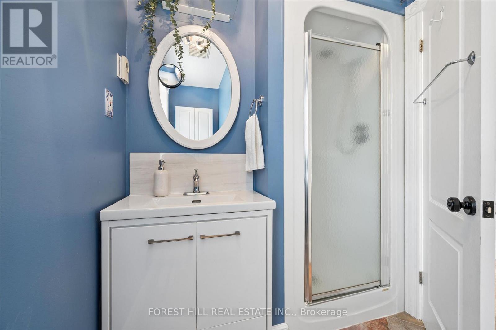 635 Lawrence Street, Cambridge, Ontario  N3H 2M8 - Photo 17 - X12933888