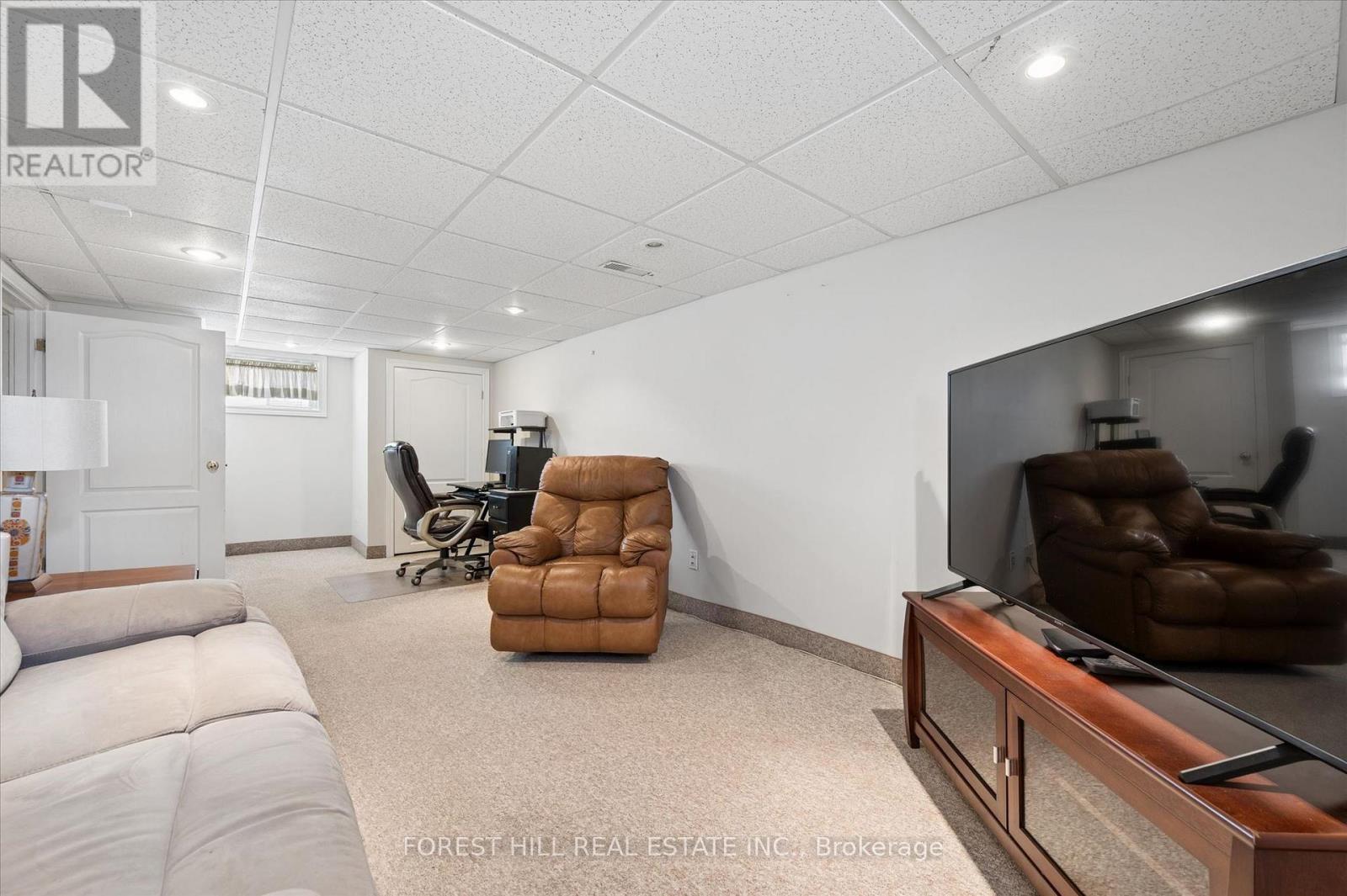 635 Lawrence Street, Cambridge, Ontario  N3H 2M8 - Photo 31 - X12933888