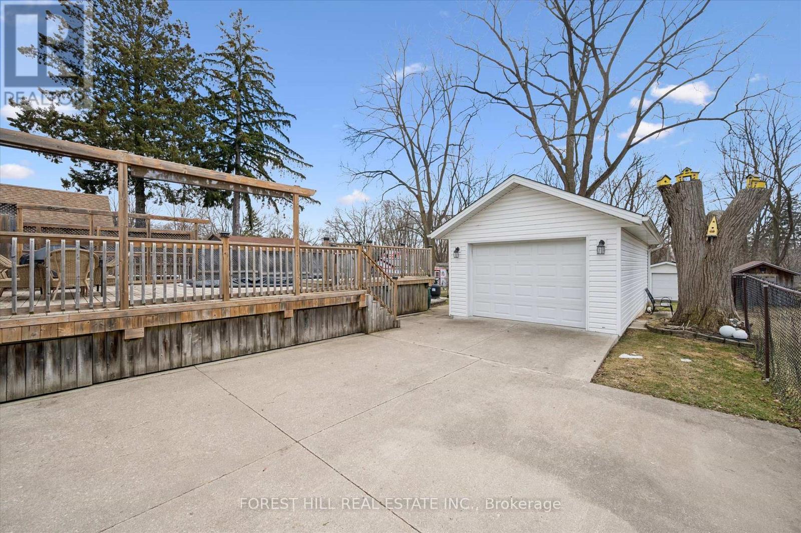 635 Lawrence Street, Cambridge, Ontario  N3H 2M8 - Photo 32 - X12933888