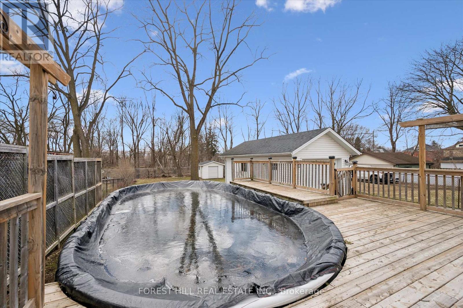 635 Lawrence Street, Cambridge, Ontario  N3H 2M8 - Photo 36 - X12933888