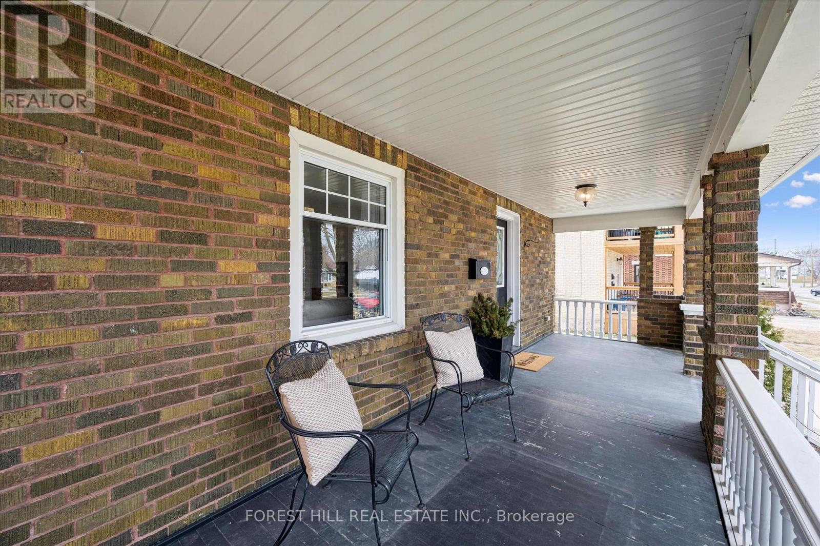 635 Lawrence Street, Cambridge, Ontario  N3H 2M8 - Photo 4 - X12933888