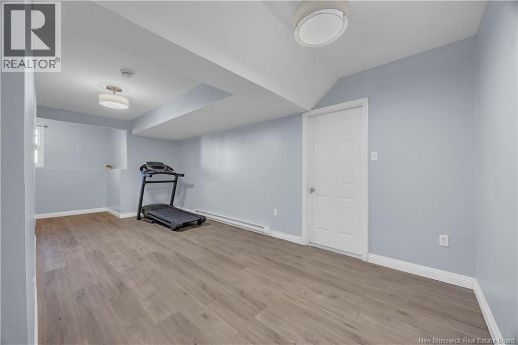 381 Lancaster Street, Saint John, New Brunswick  E2M 2L3 - Photo 31 - NB135941
