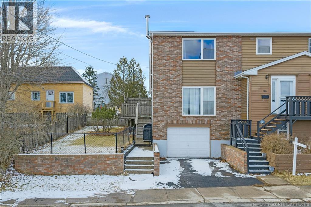 381 Lancaster Street, Saint John, New Brunswick  E2M 2L3 - Photo 1 - NB135941