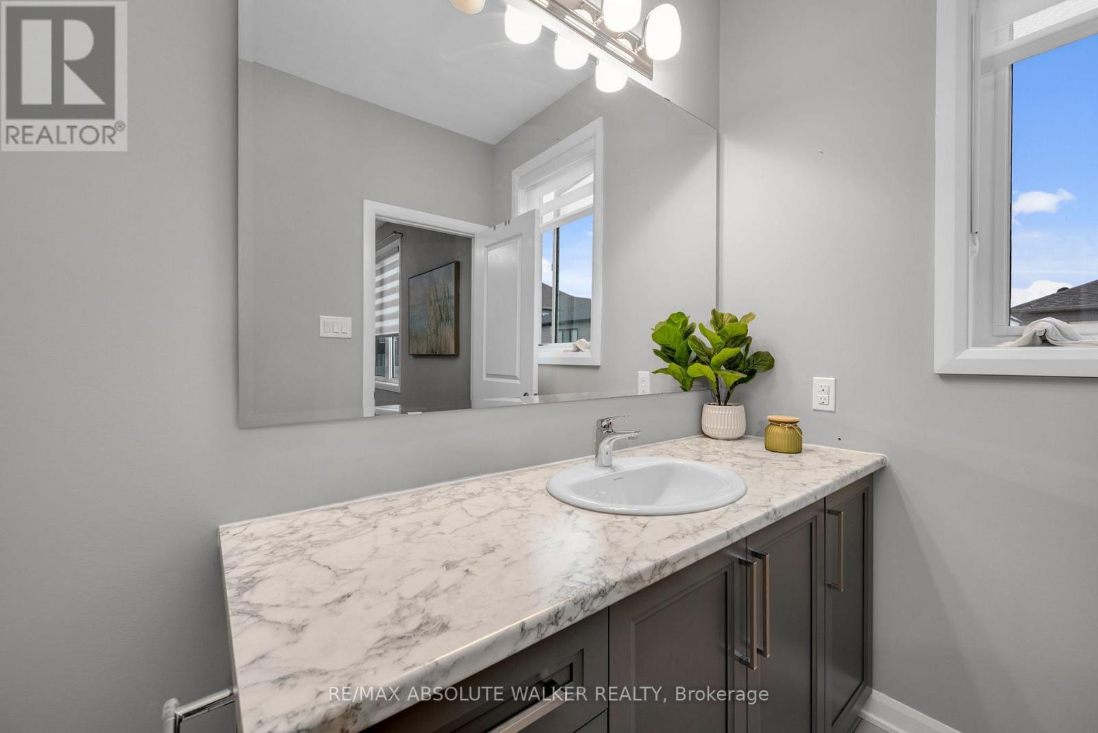 335 Cloyne Crescent, Ottawa, Ontario  K2J 6W4 - Photo 23 - X12933916