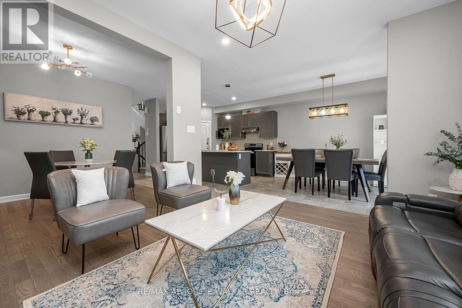 335 Cloyne Crescent, Ottawa, Ontario  K2J 6W4 - Photo 5 - X12933916