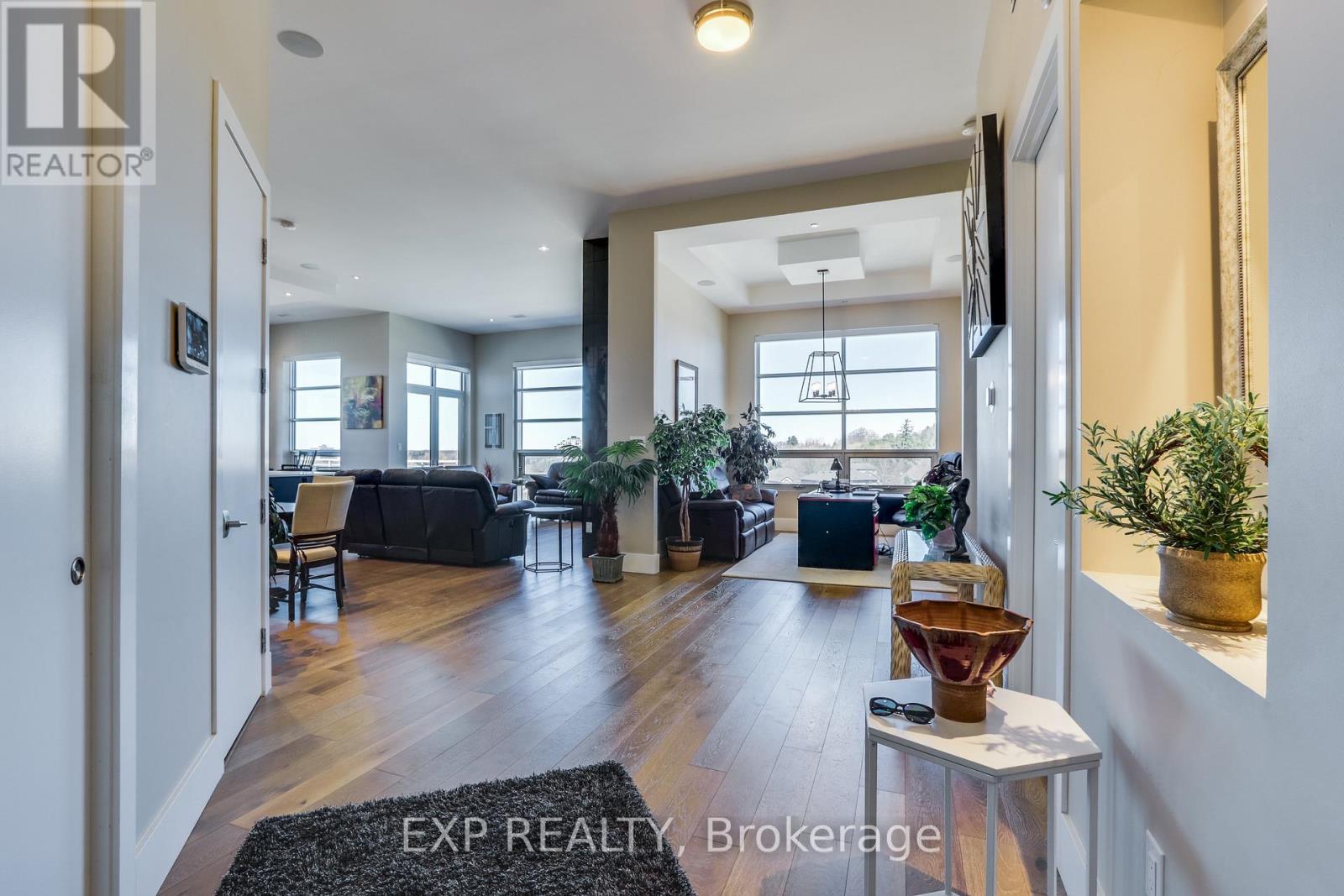 Photo 4 of 38 for 404 - 1705 Fiddlehead Place