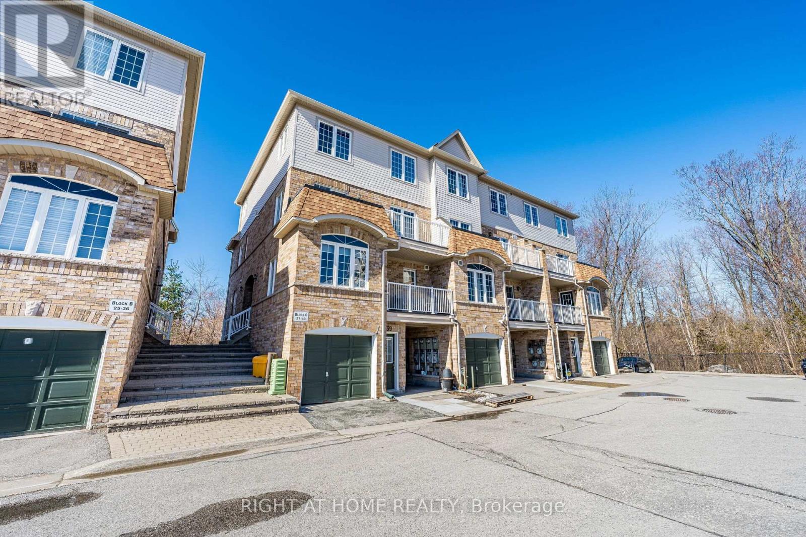 40 - 200 Mclevin Avenue, Toronto (Malvern), Ontario  M1B 6C7 - Photo 2 - E12933928