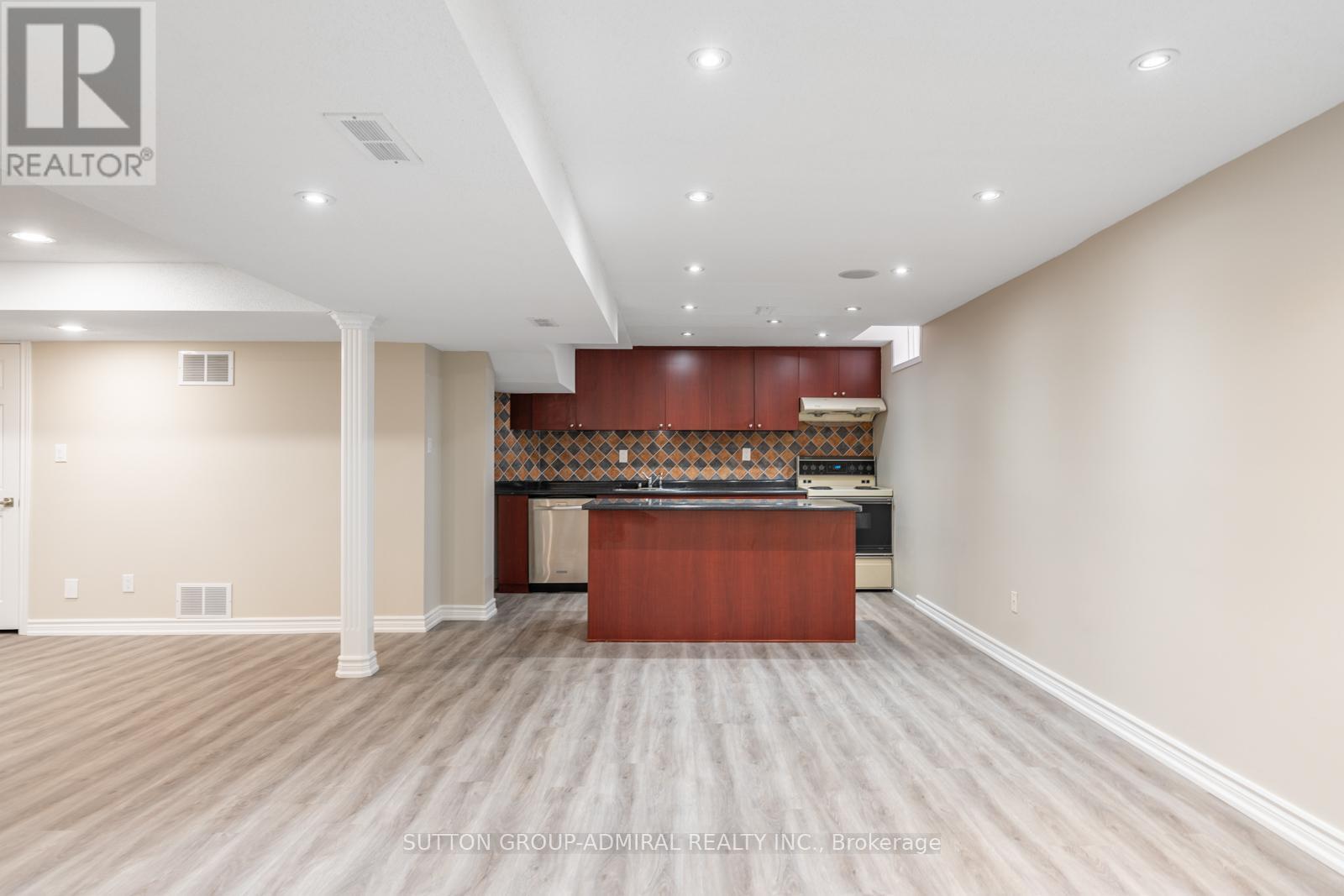 150 Rockwood Crescent, Vaughan, Ontario  L4J 7W1 - Photo 34 - N12933932