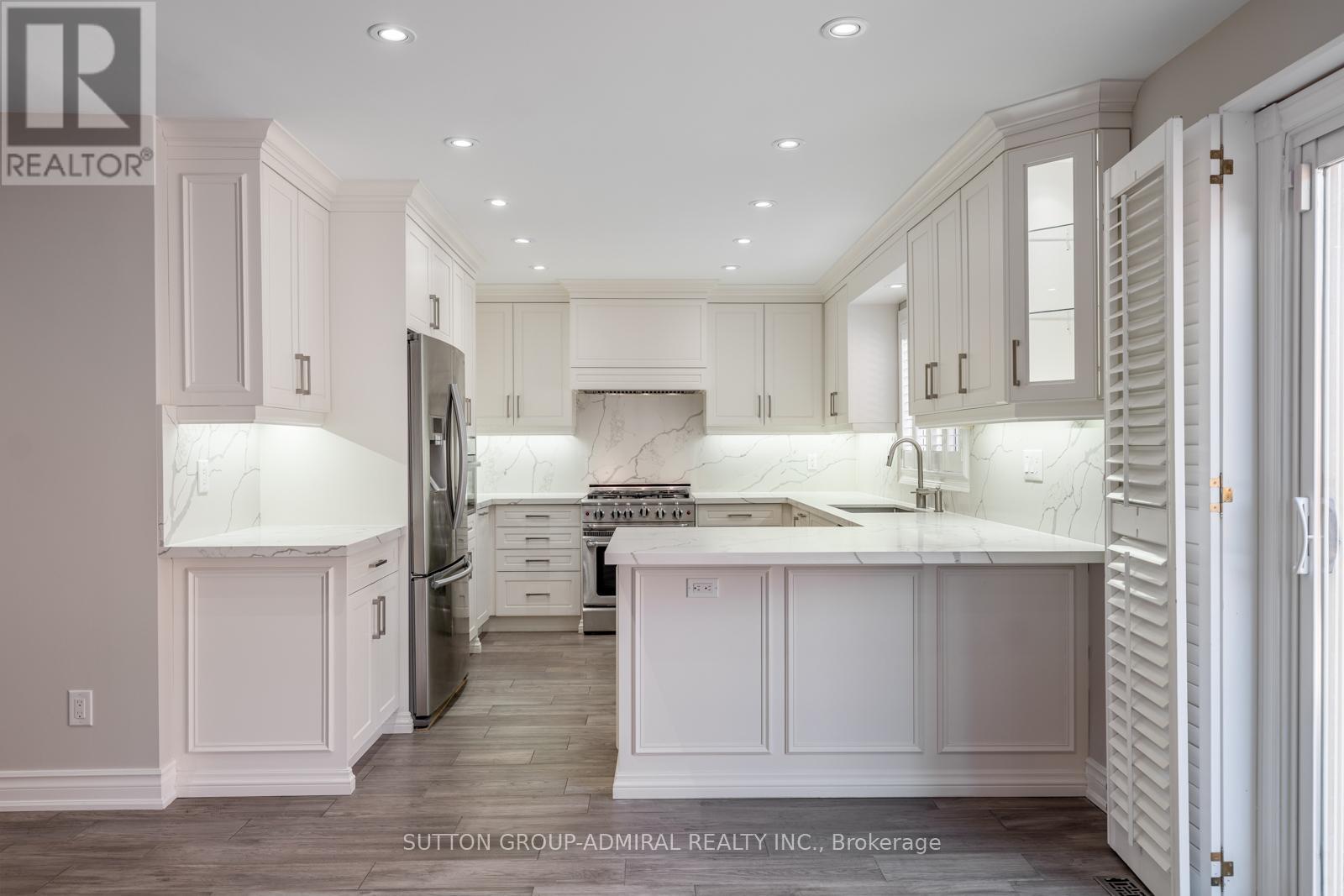 150 Rockwood Crescent, Vaughan, Ontario  L4J 7W1 - Photo 6 - N12933932