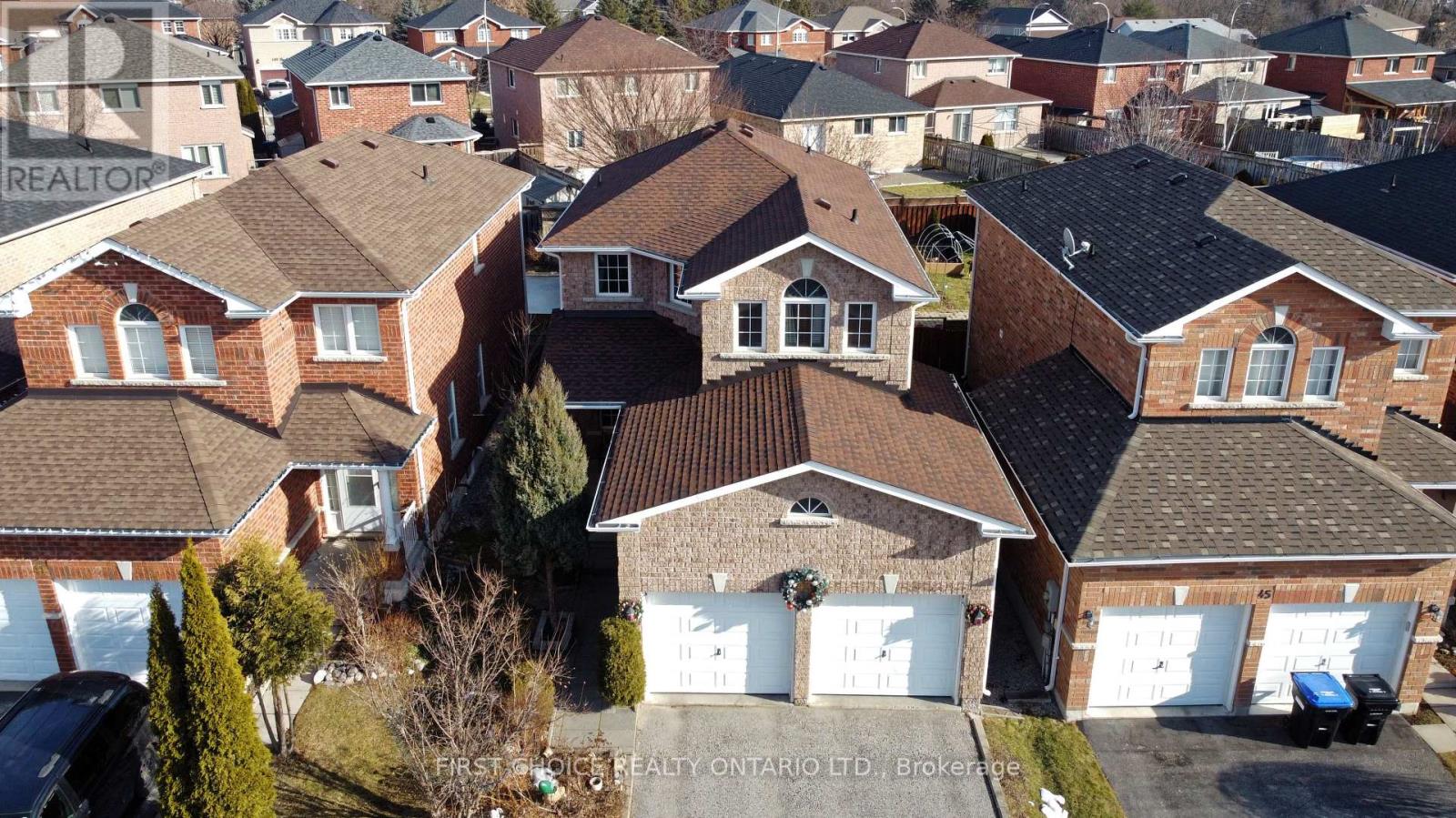 43 BUCHANAN DRIVE, New Tecumseth, Ontario