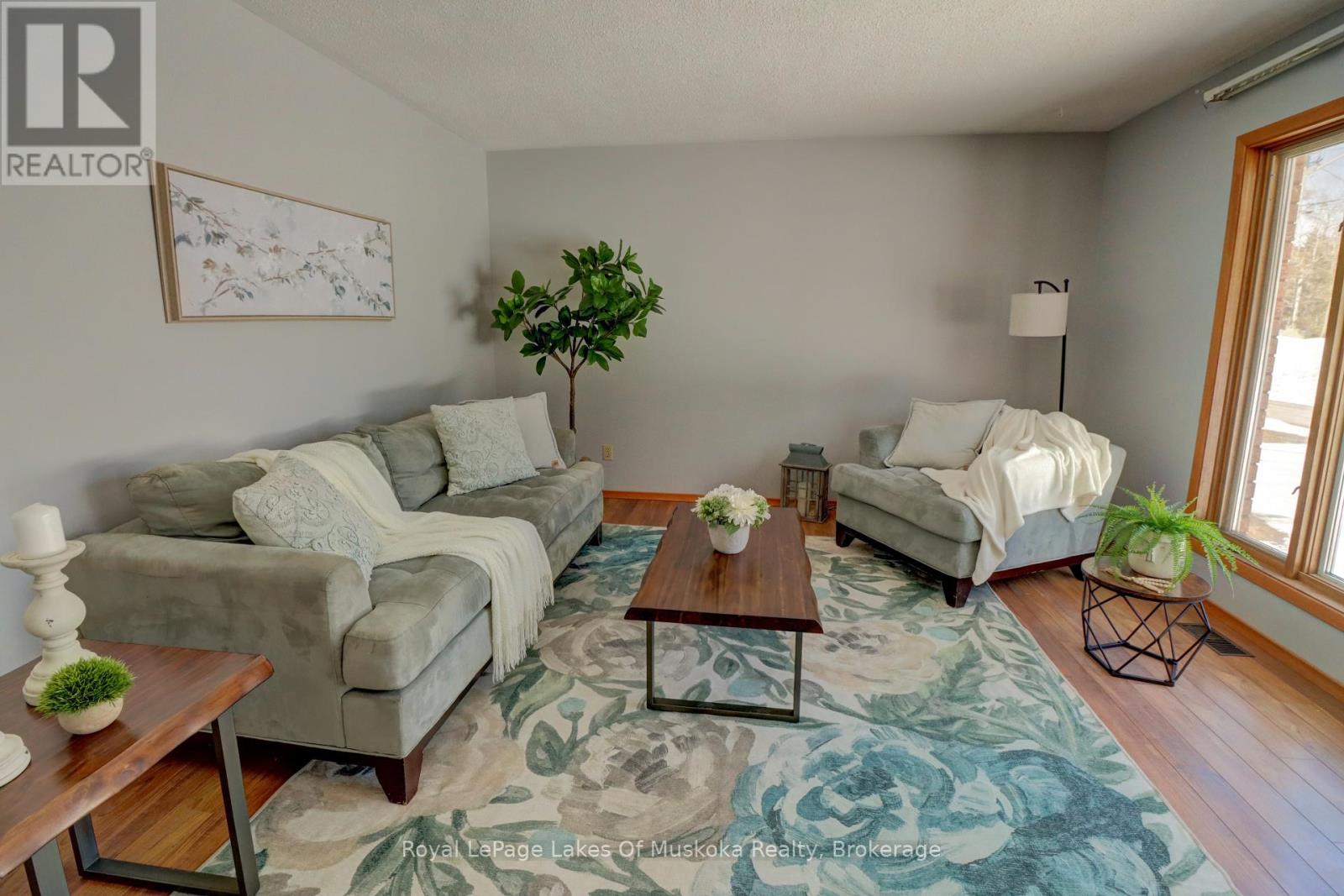 2 Quirt Crescent, Sundridge, Ontario  P0A 1Z0 - Photo 7 - X12933952