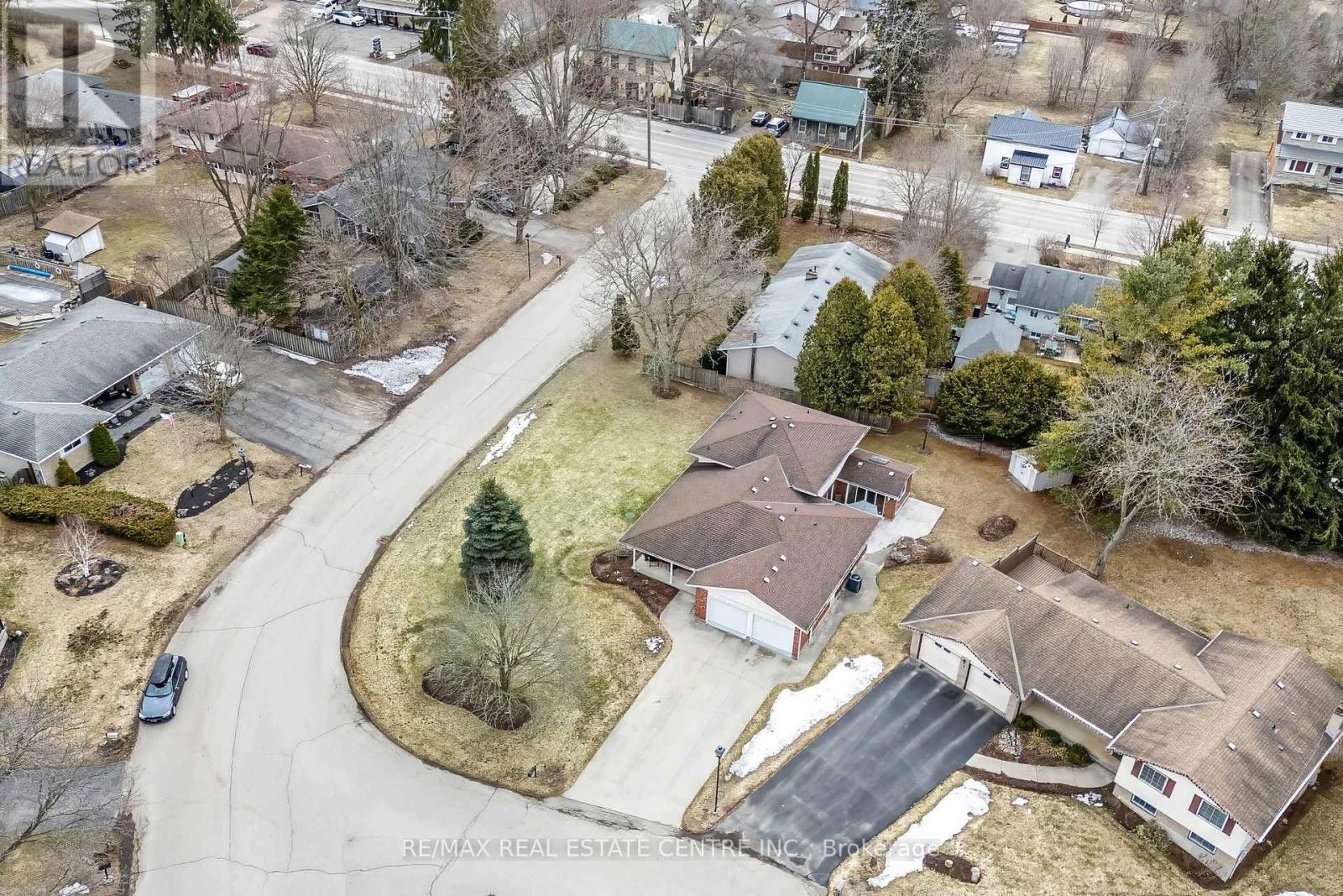 9 Cloverdale Crescent, Wilmot, Ontario  N0B 2H0 - Photo 37 - X12922432