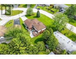 9 CLOVERDALE CRESCENT, Wilmot, Ontario