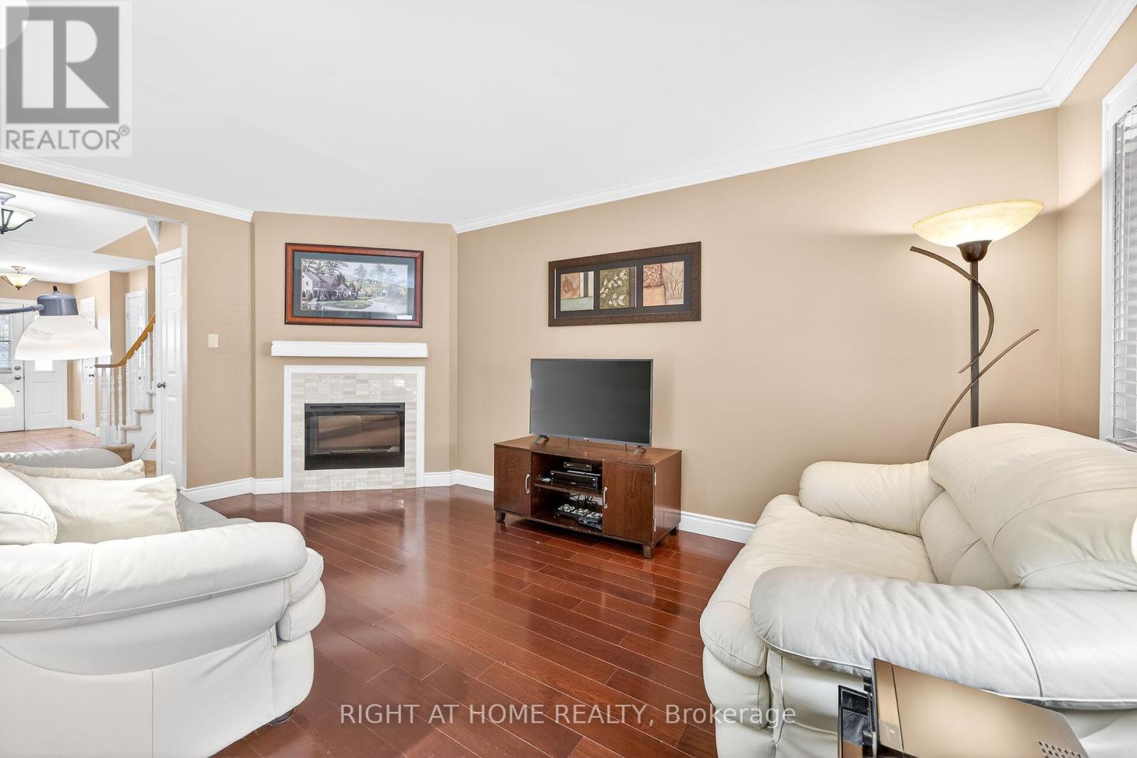 32 Perthshire Court, Hamilton, Ontario  L9B 2H1 - Photo 12 - X12933926