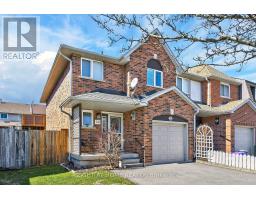 32 PERTHSHIRE COURT, Hamilton, Ontario