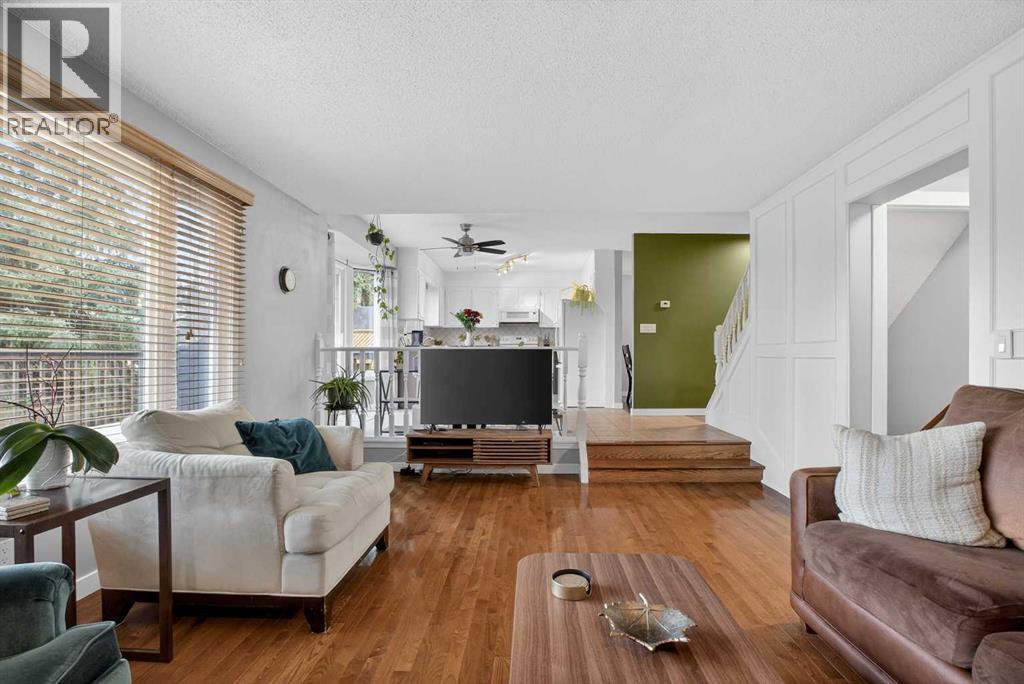 1480 Berkley Drive NW, Calgary, Alberta  T3k 1T8 - Photo 10 - A2283274