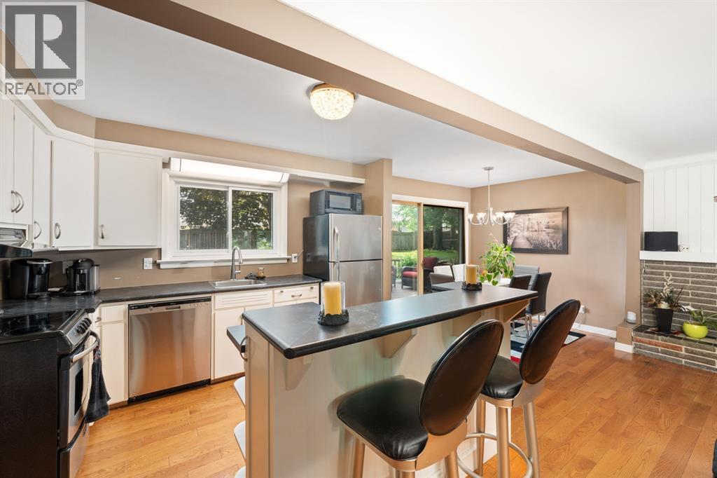 1220 Ridgewood Drive, Sarnia, Ontario  N7V 3R1 - Photo 15 - 26006334