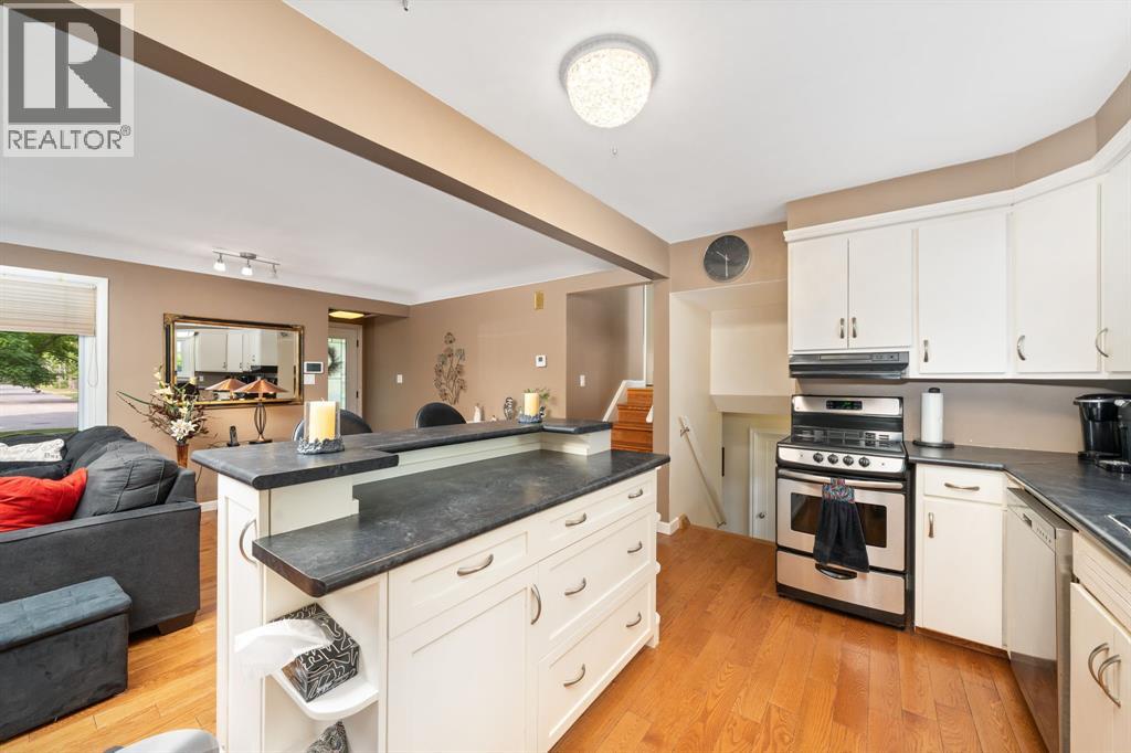 1220 Ridgewood Drive, Sarnia, Ontario  N7V 3R1 - Photo 12 - 26006334