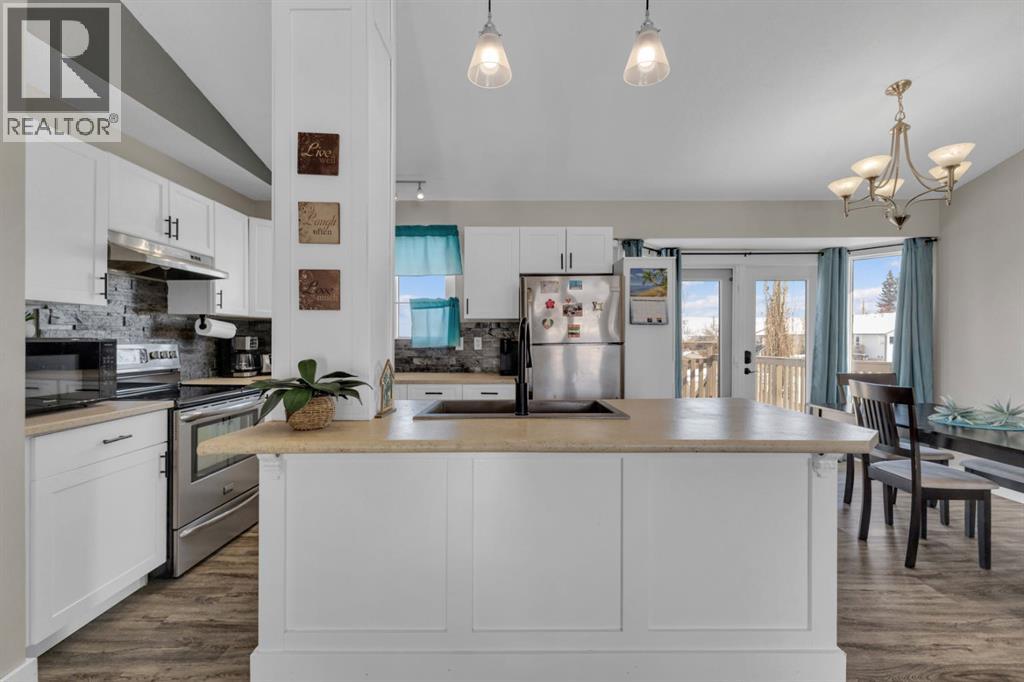 4713 46 Street, Sylvan Lake, Alberta  T4S 1N3 - Photo 9 - A2295518